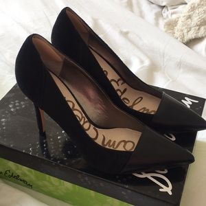 Sam Edelman “Desiree” Black Pumps